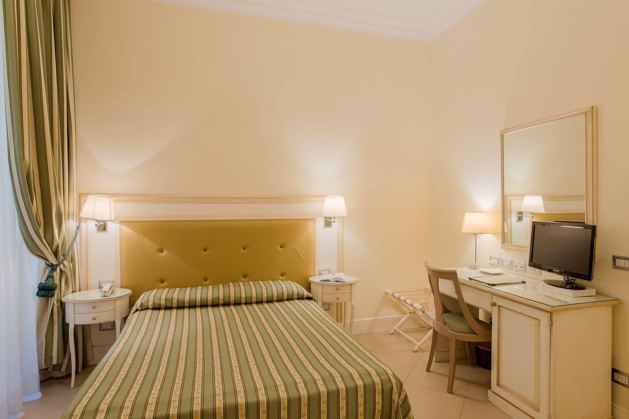 Hotel Dei Macchiaioli Флоренция Экстерьер фото